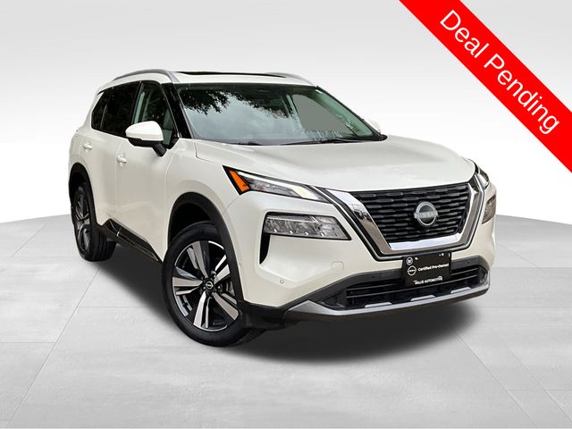 Pearl White Tricoat 2023 Nissan Rogue SL AWD SUV / Crossover All-Wheel Drive Continuously Variable Transmission