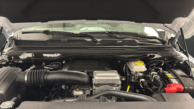 New 2026 Bright White Clearcoat Ram Laramie image 28