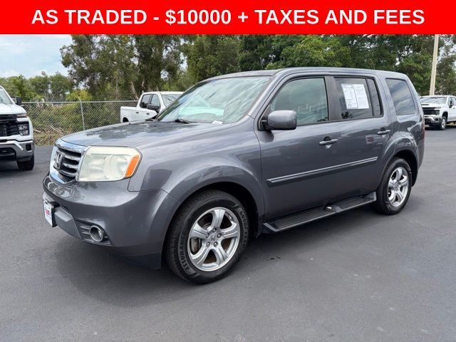 View vehicle photo 3