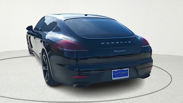 2016 Porsche Panamera