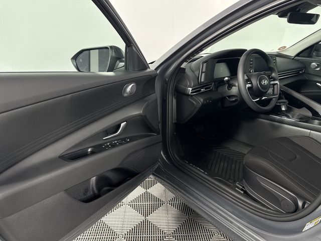 New 2025 Hyundai Elantra Hybrid For Sale in Indianapolis, IN