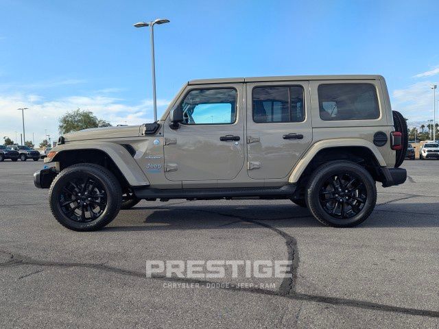 2022 Jeep Wrangler Unlimited Sahara 4xe 9