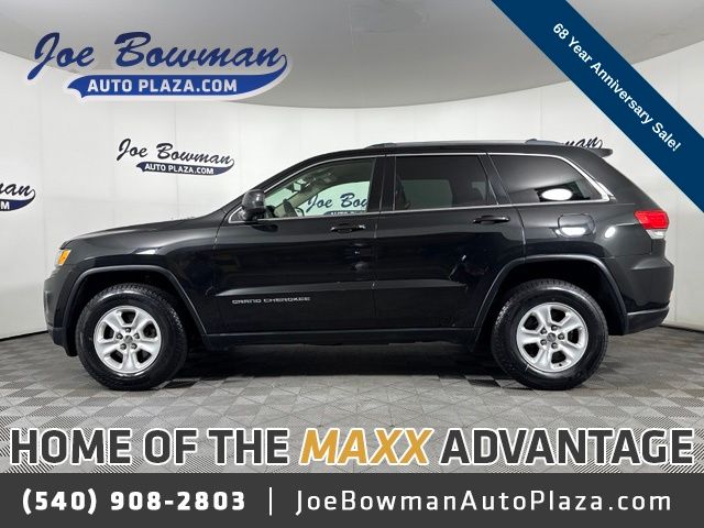 Brilliant Black Crystal Pearlcoat 2016 Jeep Grand Cherokee SUV / Crossover Four-Wheel Drive 8-Speed Automatic