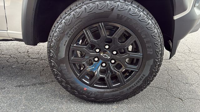 new 2026 Chevrolet Colorado car, priced at $42,860