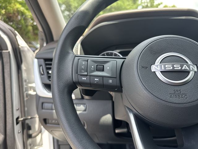 Used 2023 White Nissan SV image 16