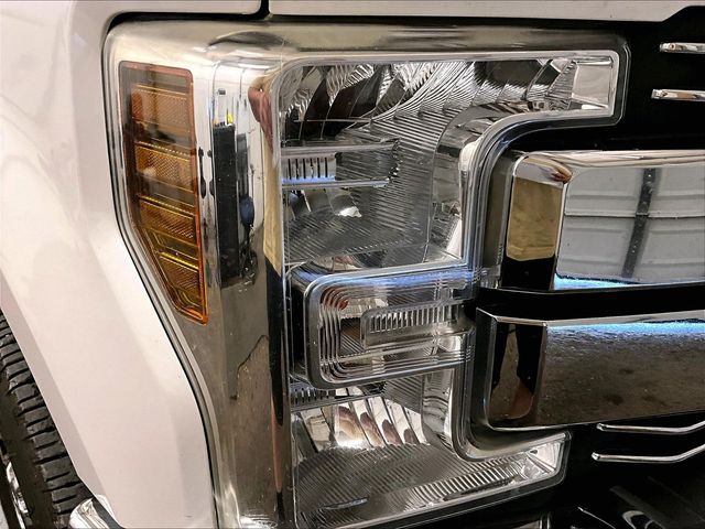 2019 Ford F-250SD Lariat White at Phil Fitts Ford
