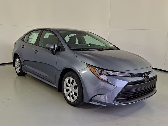 2026 Toyota Corolla LE's photo