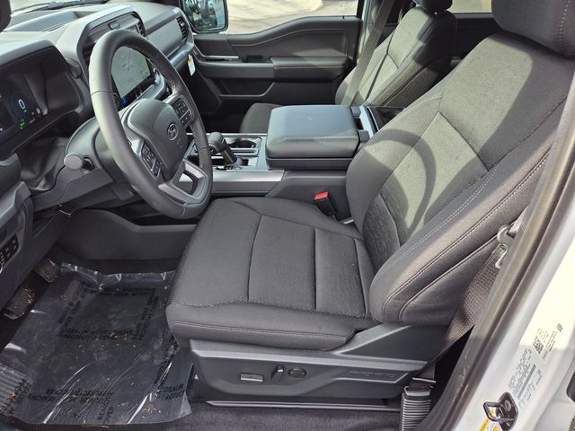 New 2026 Ford F-150 SuperCrew 5.5' Box XLT