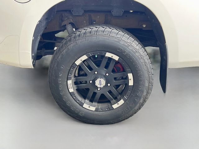 Used 2007 White Toyota SR5 image 29
