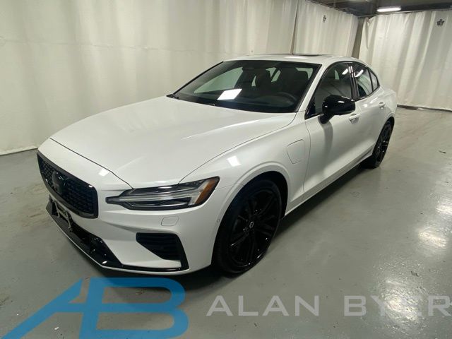 2024 Volvo S60 Recharge T8 Ultimate Black Edition eAWD