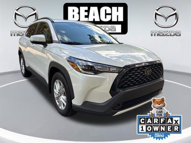 Pearl 2023 Toyota Corolla Cross SUV / Crossover Front-Wheel Drive Continuously Variable Transmission