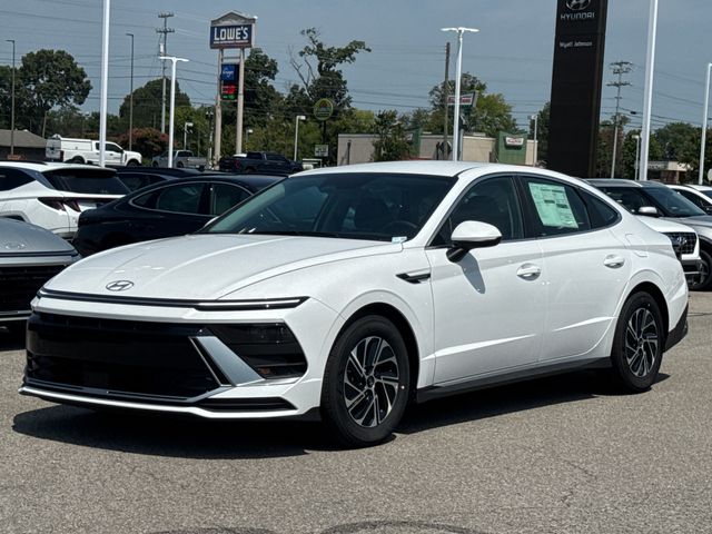 2026 Hyundai SONATA HYBRID Blue