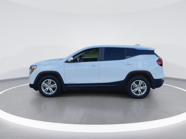 Used 2024 White GMC SLE image 7