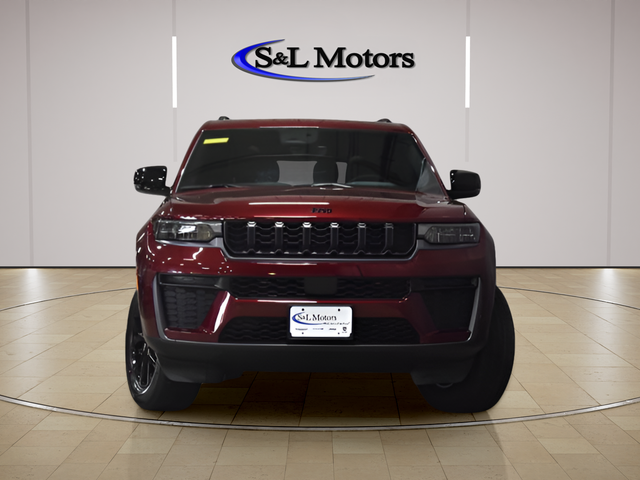 View vehicle photo 5