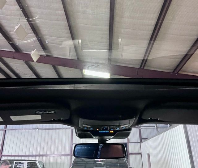 Used 2022 White Ford King Ranch image 23