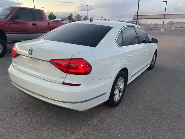 2016 Volkswagen Passat 1.8T S 3