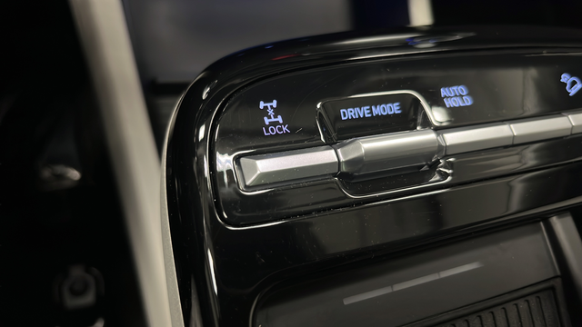 Used 2025 Ash Black Hyundai Limited image 30