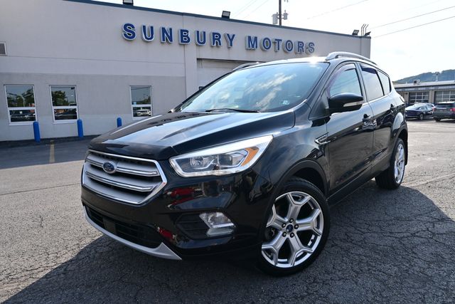  2019 Ford Escape Titanium AWD   
