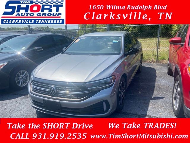 Silver 2024 Volkswagen Jetta Sedan Front-Wheel Drive 8-Speed Automatic