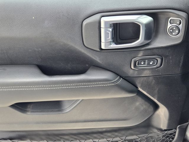 2021 Jeep Wrangler Unlimited Sahara photo