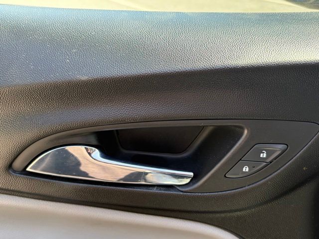 used 2019 Chevrolet Equinox car, priced at $9,492