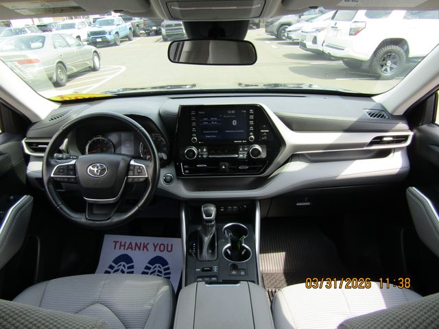 used 2022 Toyota Highlander car, priced at $29,499