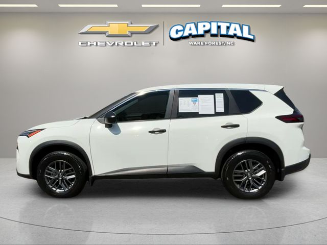 Used 2025 White Nissan S image 2