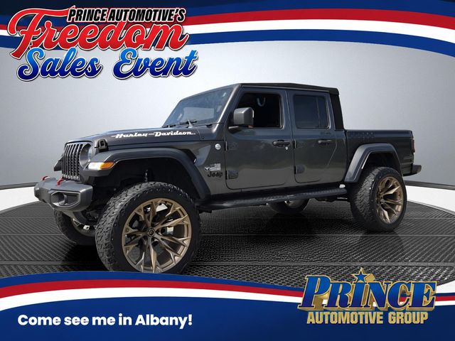 Gray (Granite Crystal Metallic Clearcoat) 2020 Jeep Gladiator Sport Crew Cab 4WD Pickup Truck Four-Wheel Drive 8-Speed Automatic
