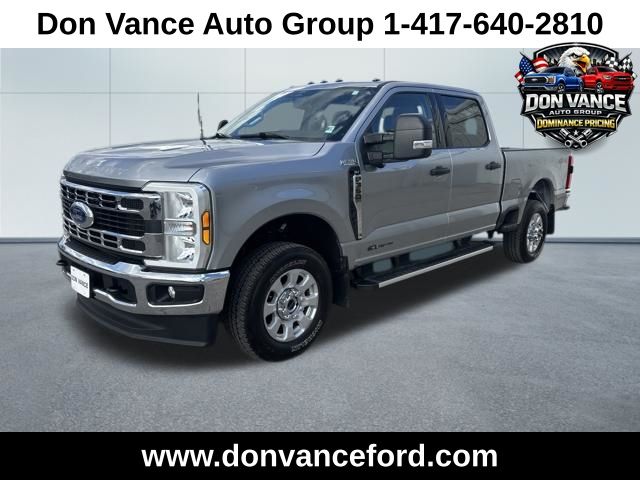 Iconic Silver Metallic 2024 Ford F-350 Super Duty XLT Crew Cab 4WD Pickup Truck Four-Wheel Drive Automatic