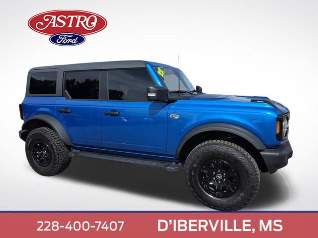 Velocity Blue Metallic 2022 Ford Bronco Wildtrak Advanced 4-Door 4WD SUV / Crossover Four-Wheel Drive Automatic
