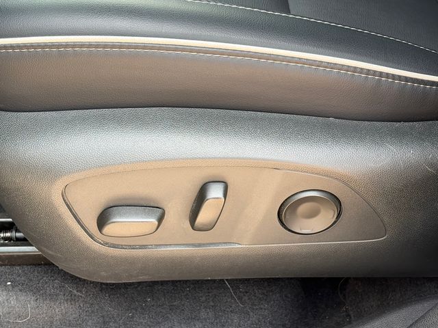 Used 2025 Buick Enclave SUV