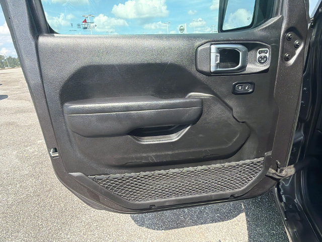 Used 2025 Jeep Wrangler SUV