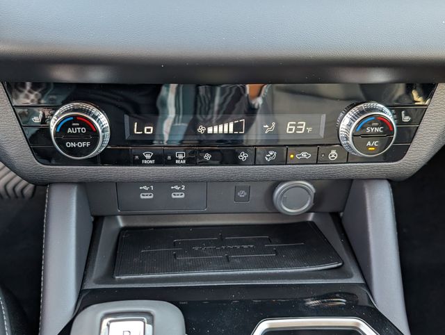 New 2026 White Mitsubishi SE image 22