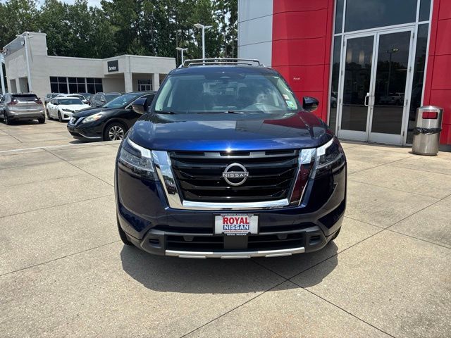 2024 Nissan Pathfinder SL - 1
