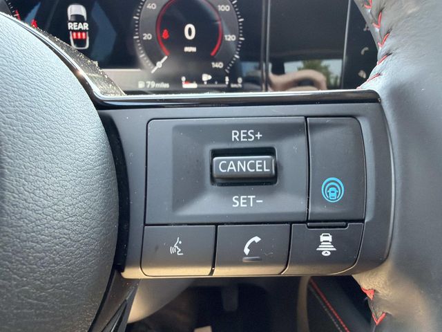 2025 Nissan Kicks - Image 15