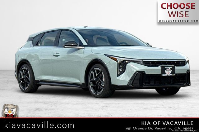 2026 Kia K4 GT-Line AT Hatchback's photo