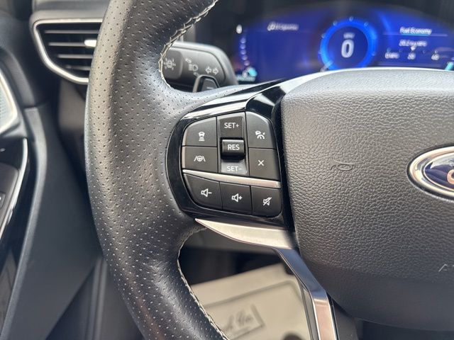 Used 2022 White Ford ST image 25