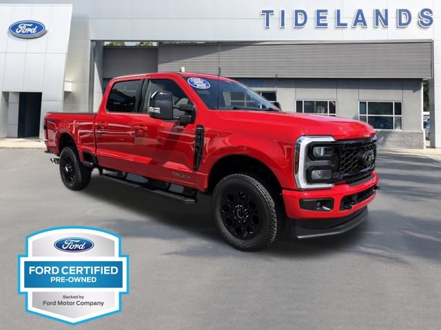 Race Red 2025 Ford F-250 Super Duty Lariat Crew Cab 4WD Pickup Truck Four-Wheel Drive Automatic