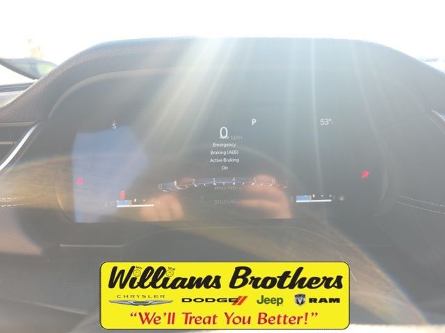 2024 Jeep Grand Cherokee Altitude X - Diamond Black Crystal Pearlcoat exterior view 14