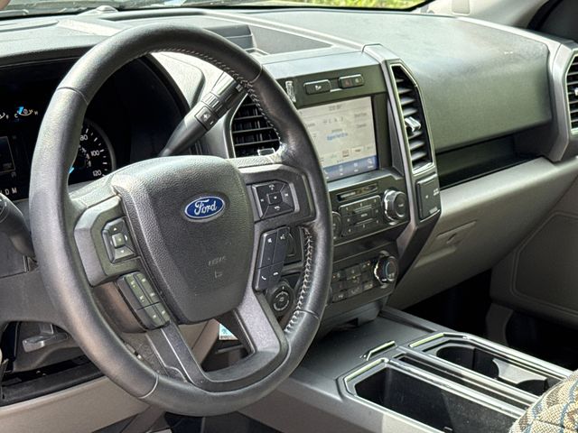 Used 2020 Blue Ford XLT image 16