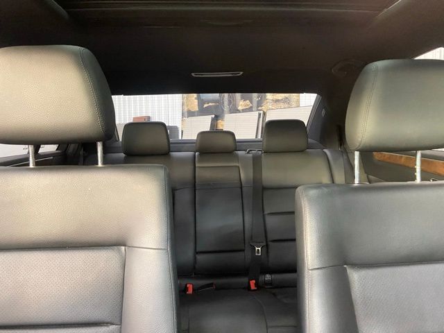 2011 Mercedes-Benz E 350 thumbnail 46