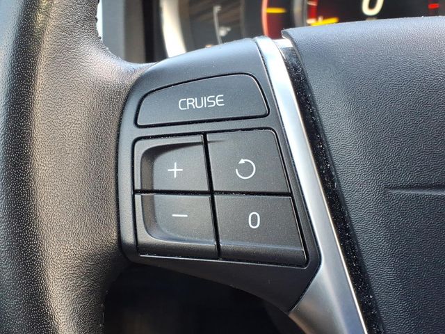 2017 Volvo V60 Cross Country