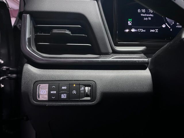 Used 2026 Silver GMC AT4 image 21