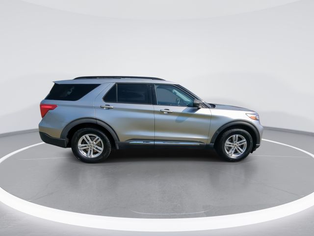 Used 2022 Silver Ford XLT image 9