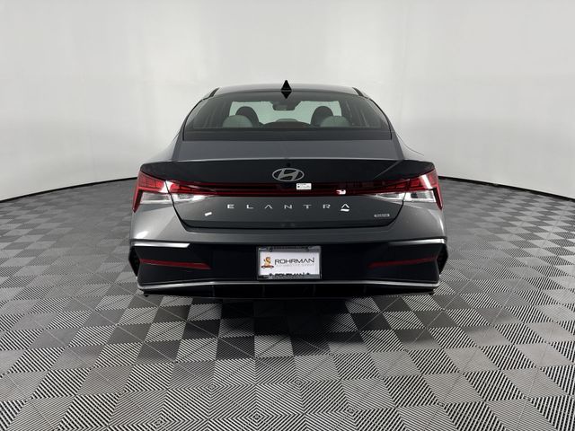 New 2025 Hyundai Elantra Hybrid For Sale in Indianapolis, IN