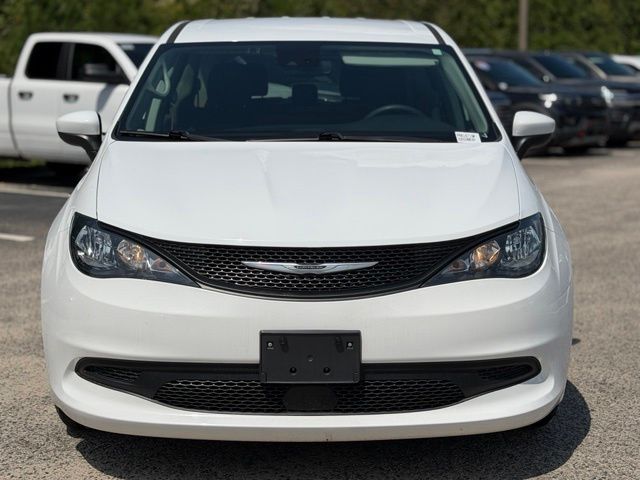 Used 2023 Chrysler Voyager Van