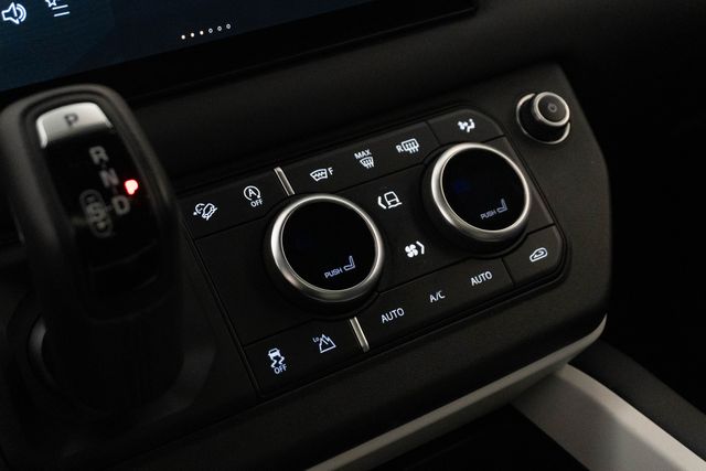 Used 2025 Land rover Defender 110 SUV