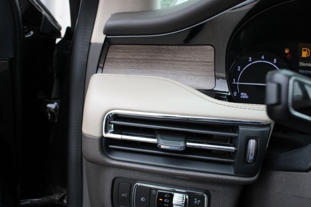 Used 2020 Black Lincoln Reserve image 9