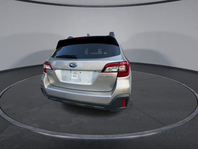 2019 Subaru Outback - $17,777