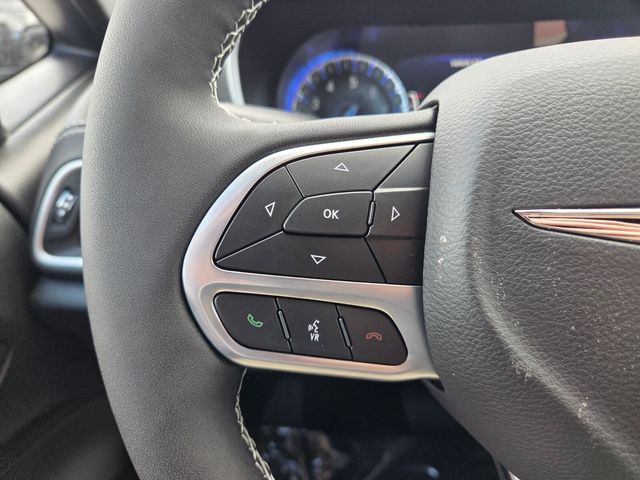 New 2026 Silver Chrysler Select image 29